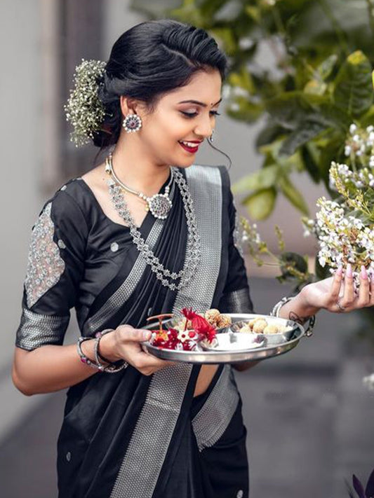 Midnight bloom paithani saree